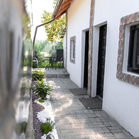 La Fanar Guesthouse Curtea de Argeş Extérieur photo