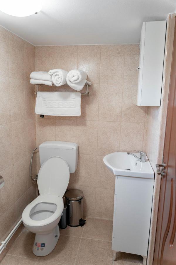 La Fanar Guesthouse Curtea de Argeş Extérieur photo